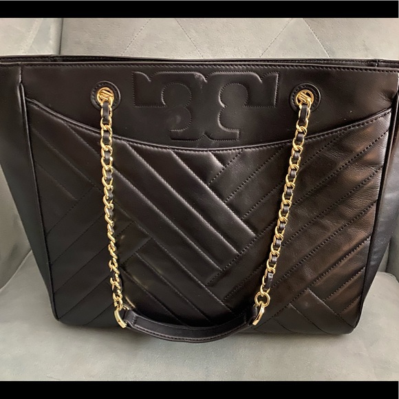 Tory Burch Handbags - Tory Burch Chain Strap Quilted Lambskin Tote